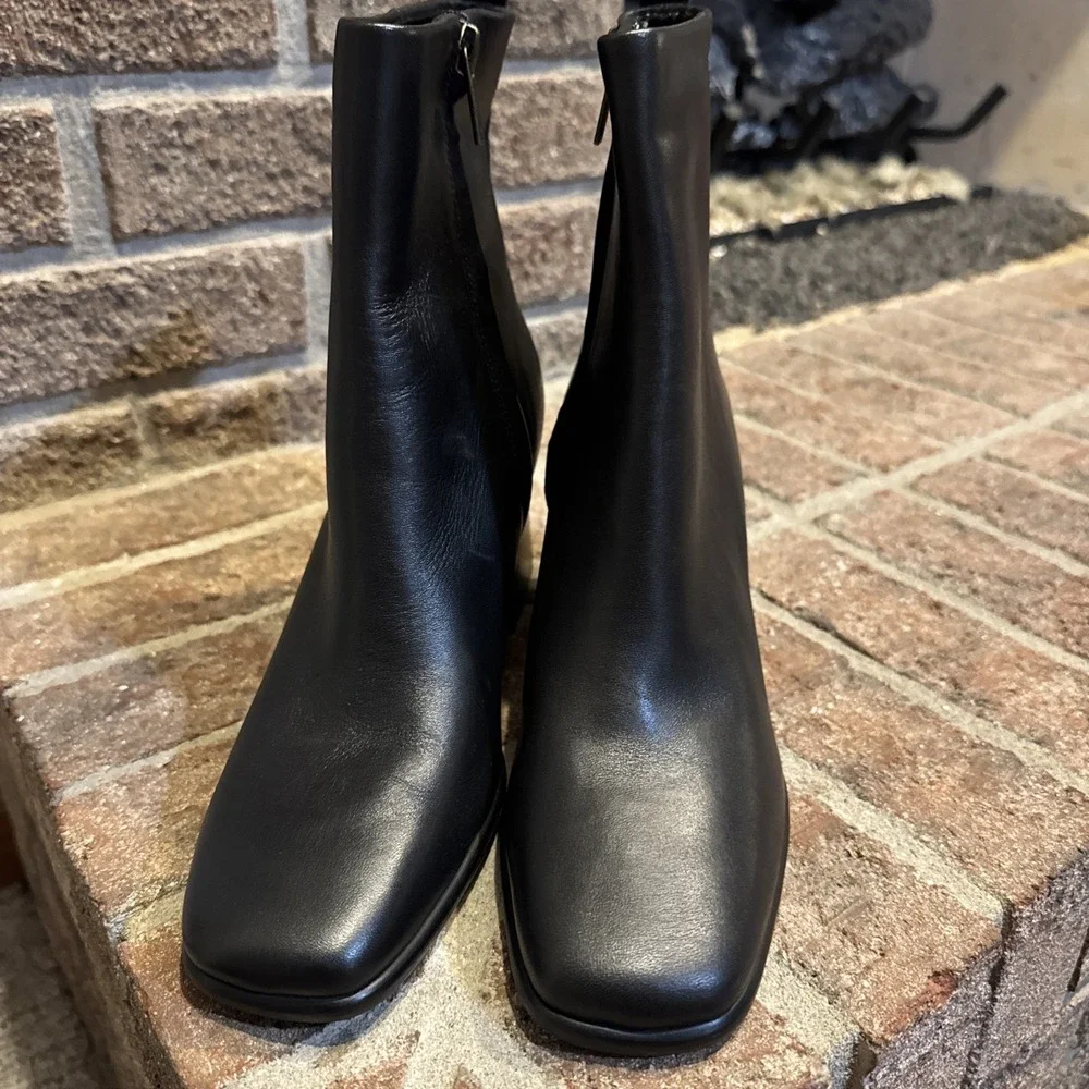 Marc Fisher LTD Floria Womens Boots Sz 6.5 Black Leather Side Zip Block Heel